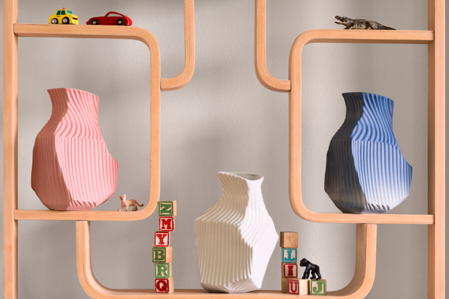 Cutted Classic pink porcelain vase - Image 2