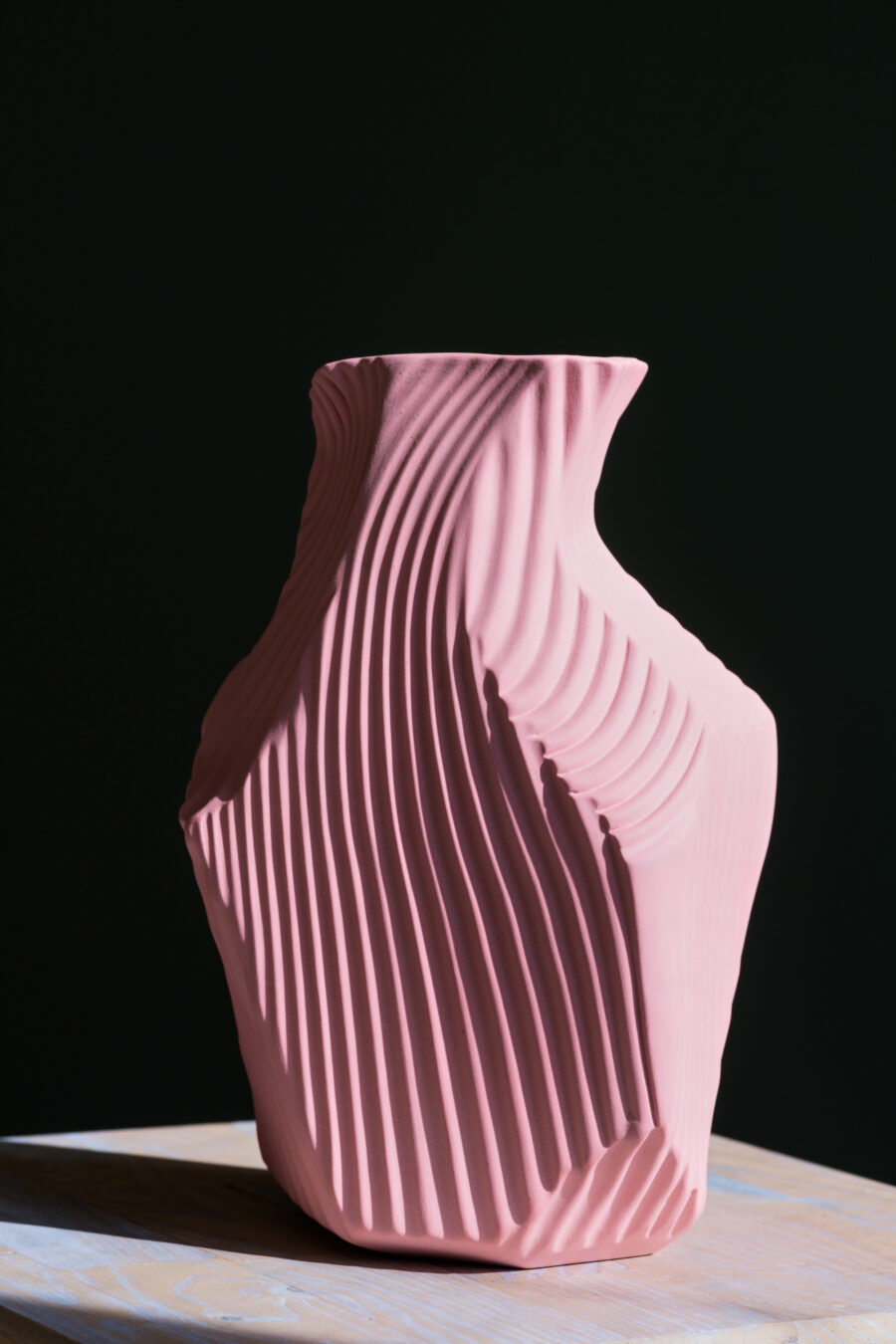 Cutted Classic pink porcelain vase